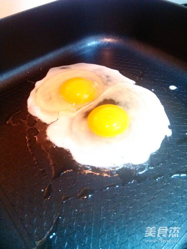云耳鸡蛋炒面