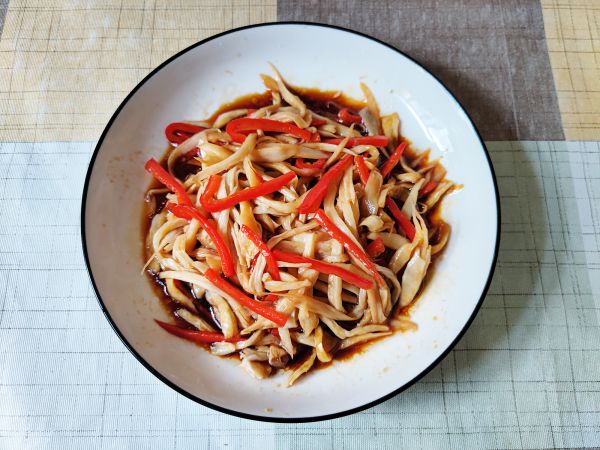 凉拌手撕杏鲍菇