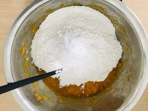 养生食补南瓜糯米饼的做法
