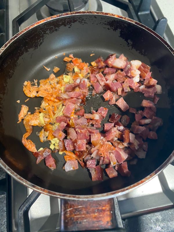 香煎腊肠芋头糕