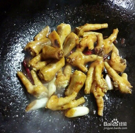 东北味的玉米压鸡爪