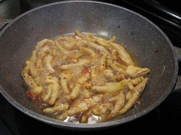 剁椒豆豉焖凤爪