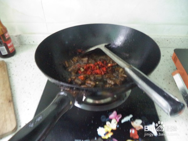 蒜苔炒黄鳝的步骤