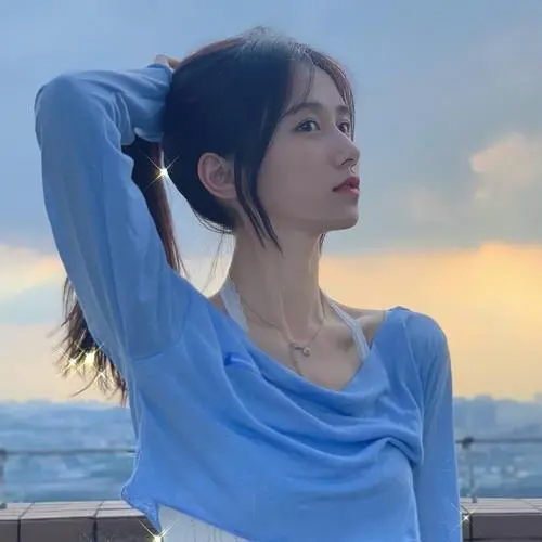 女生过了两天才回复你消息 是不是凉了