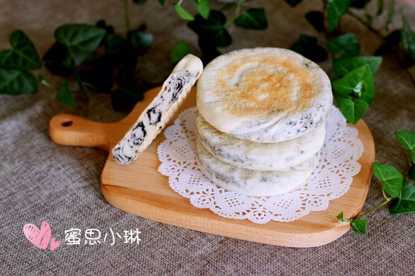发面黑芝麻糖饼