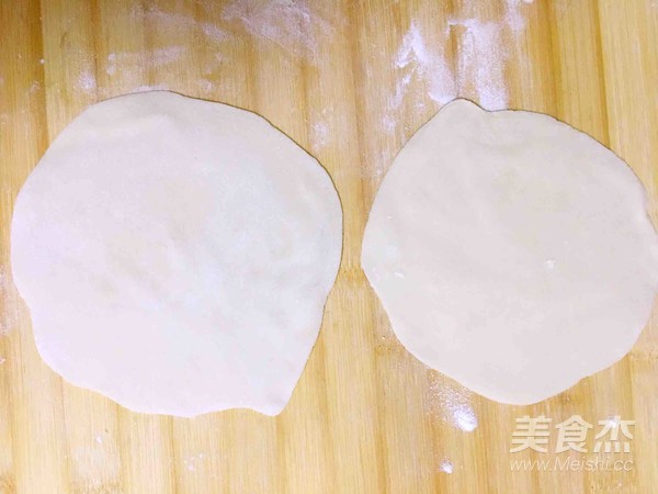 韭菜鸡蛋粉丝菜盒子