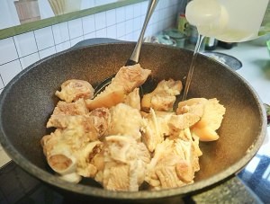 怎么做秘制黄豆猪蹄