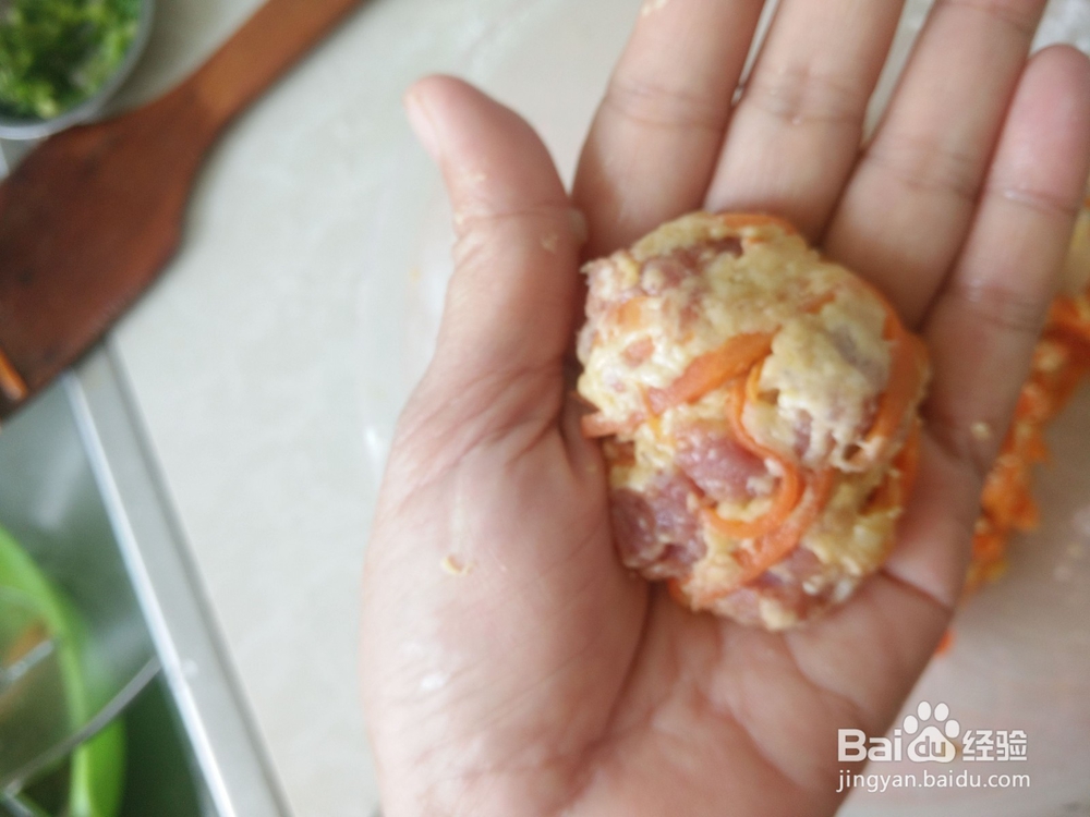 红萝卜肉末饼的做法