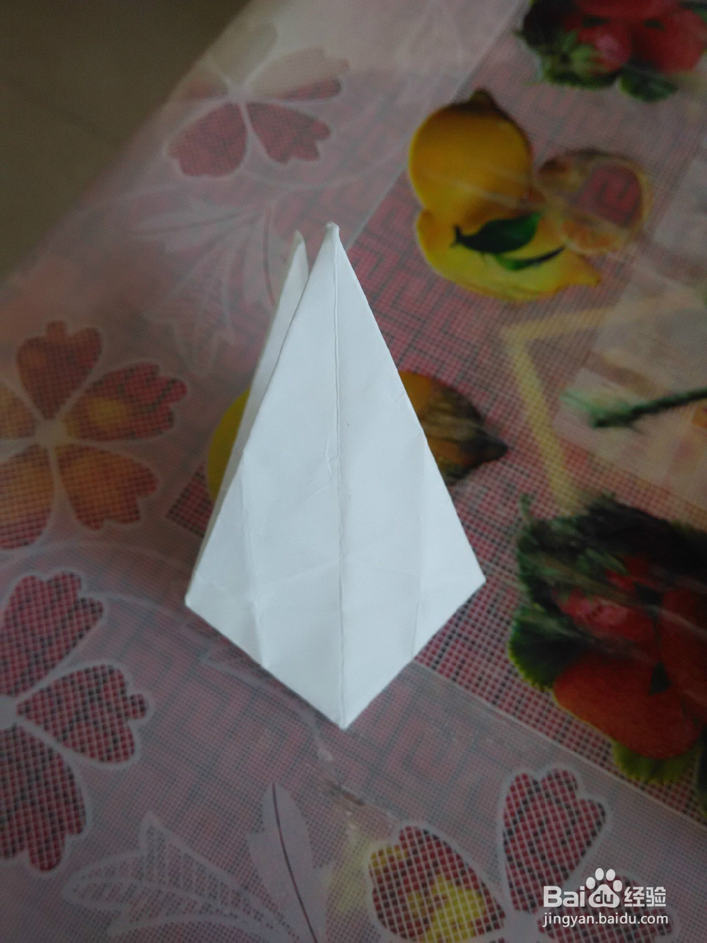 如何折形象的千纸鹤