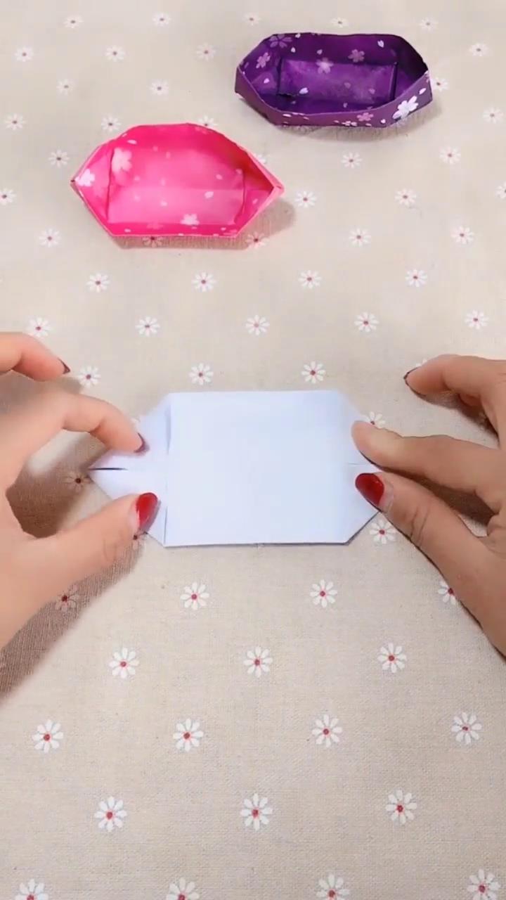 折纸小船怎么做