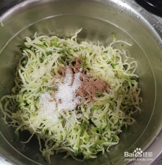 炝拌白萝卜丝的做法