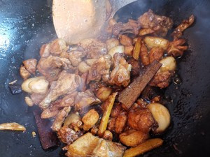 小炒鸡肉的做法