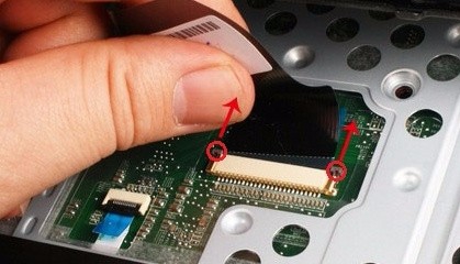 宏基 V3-572G-59TB笔记本 加内存条拆机教程