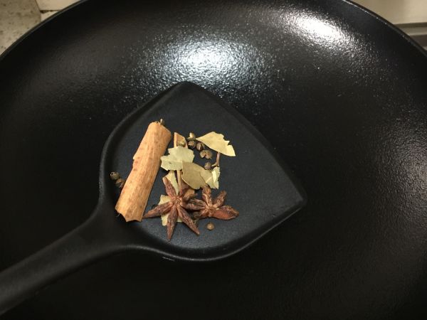 不加一滴水的香浓排骨煲