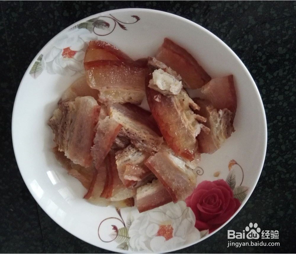 农家腊肉炒蒜薹——家常菜