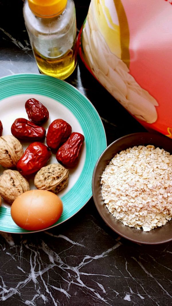 燕麦红枣核桃饼干