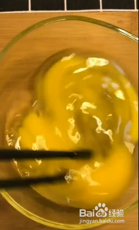 如何制作馒头鸡蛋饼？