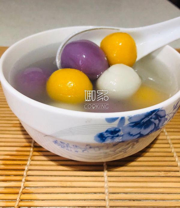 果蔬黑芝麻汤圆