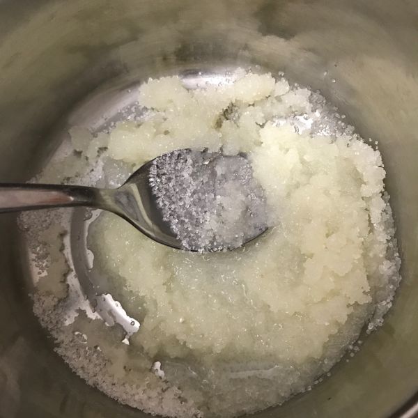 谷物糖渍蓝莓覆盆子酸奶