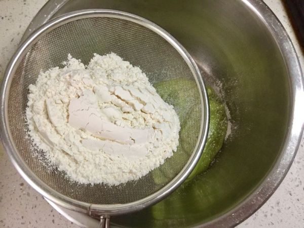 牛油果香蕉松饼