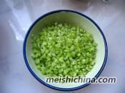 豆浆芹香鸡蛋水饺的做法