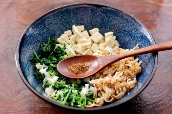 萝卜樱海鲜豆腐蒸饺