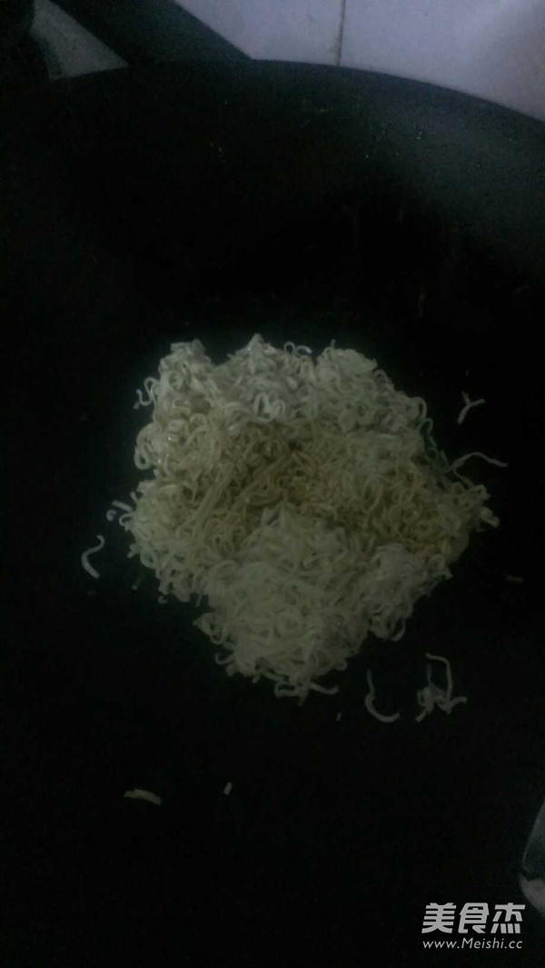 拌蛋面的家常做法