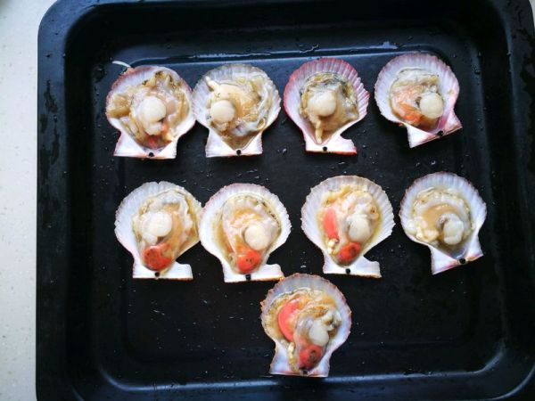 彩椒蒜蓉烤扇贝