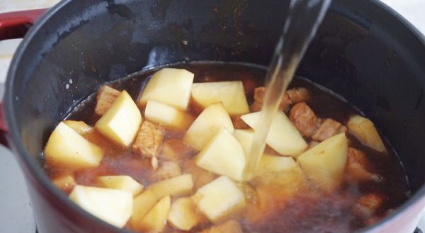 土豆桂花红烧肉