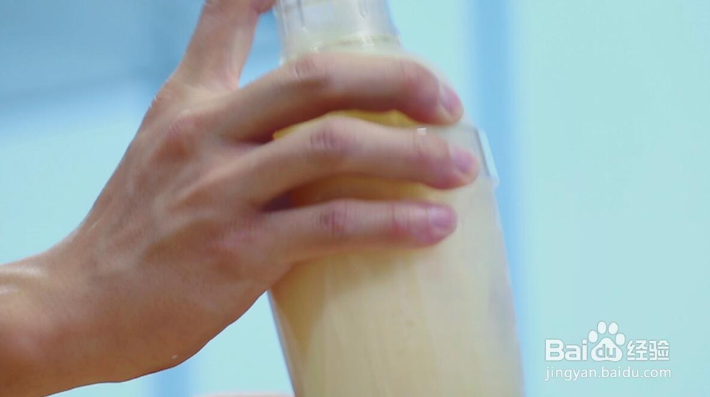 酥到掉渣的养乐多姜汁桂花蜜酿