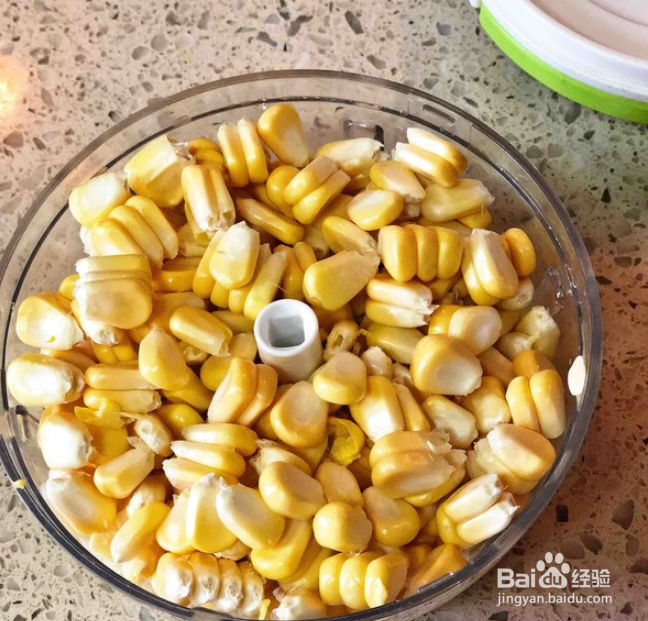 油煎玉米粑粑的做法