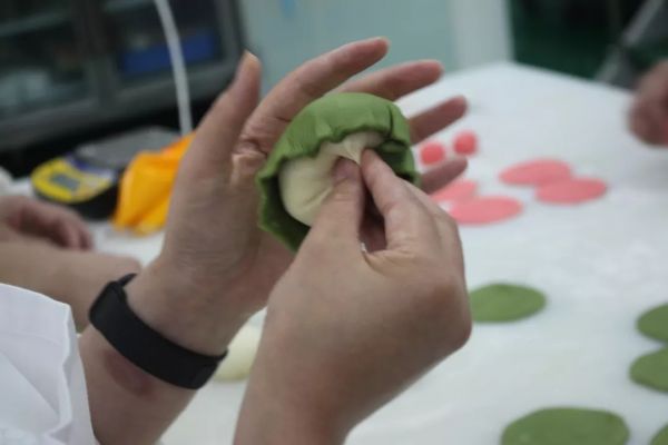 国民级彩色菠萝包配方收藏来学